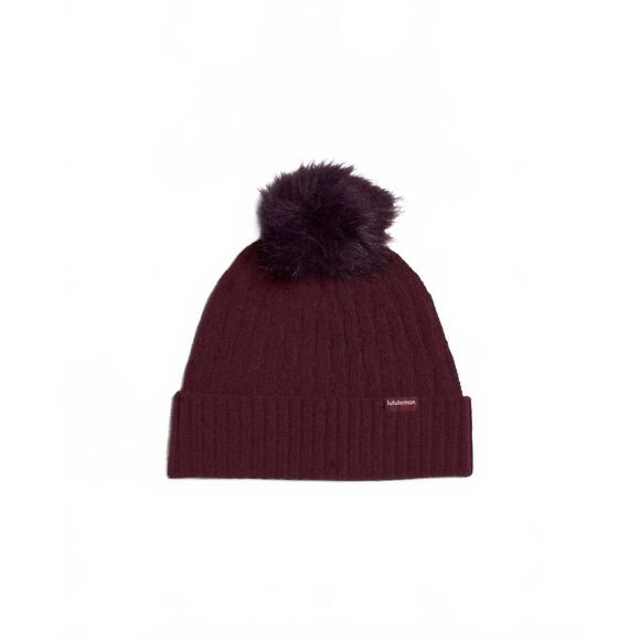 NEW LULULEMON cable knit pom beanie in cassis main image 2